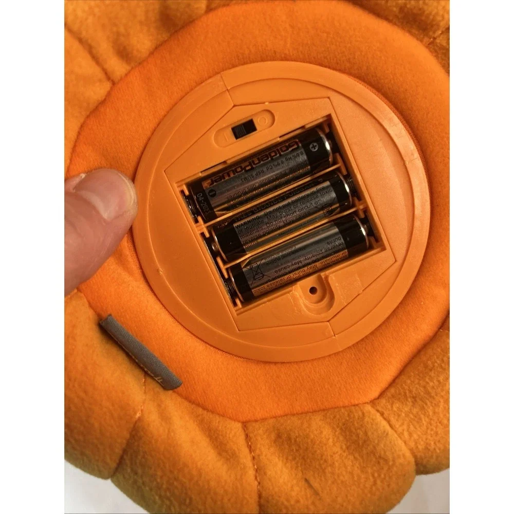 Hallmark PEEK A BOO‎ CAT Sound & Motion Plush Halloween Black Cat Pumpkin Read